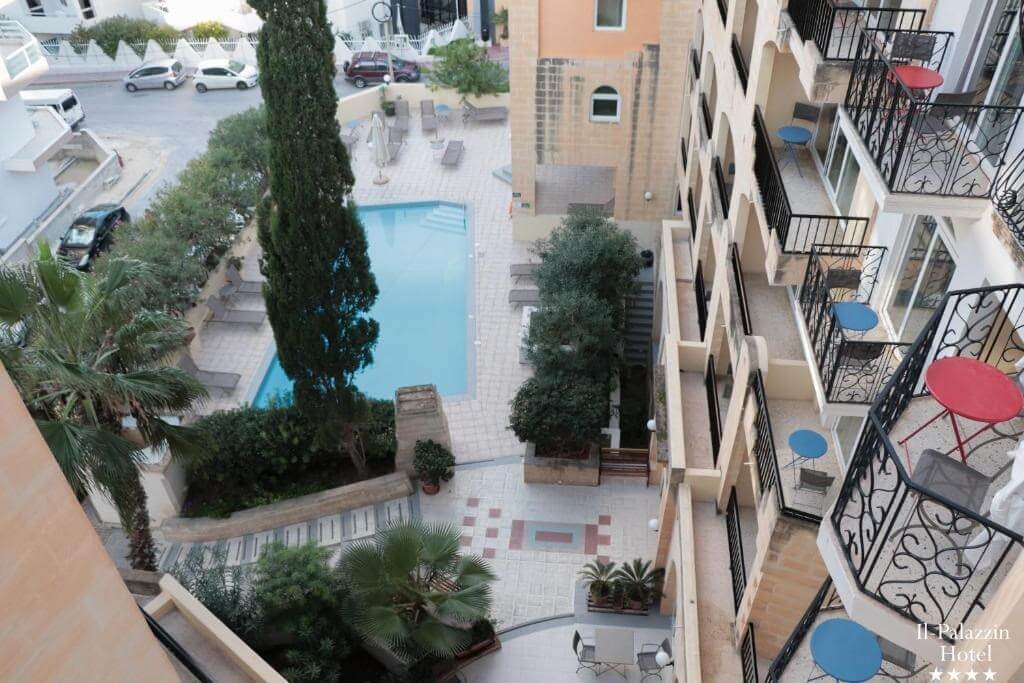 superior-double-or-twin-with-balcony-and-pool-1